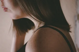 Thumbnail voor Femicide in rechtszaken niet altijd benoemd of herkend: 'Heldere definitie nodig'