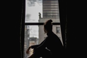 Kerken erkennen leed van afstandsmoeders, maar geen excuses