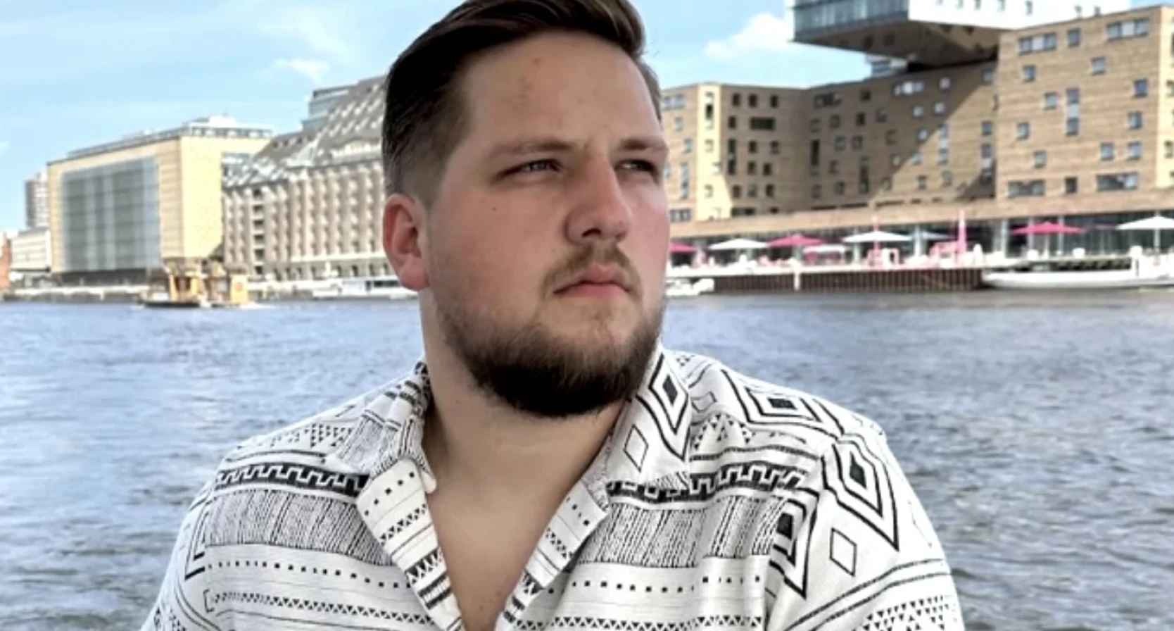 Tycho's ouders nemen afscheid van hun zoon in 'Over mijn lijk' - LINDA.nl