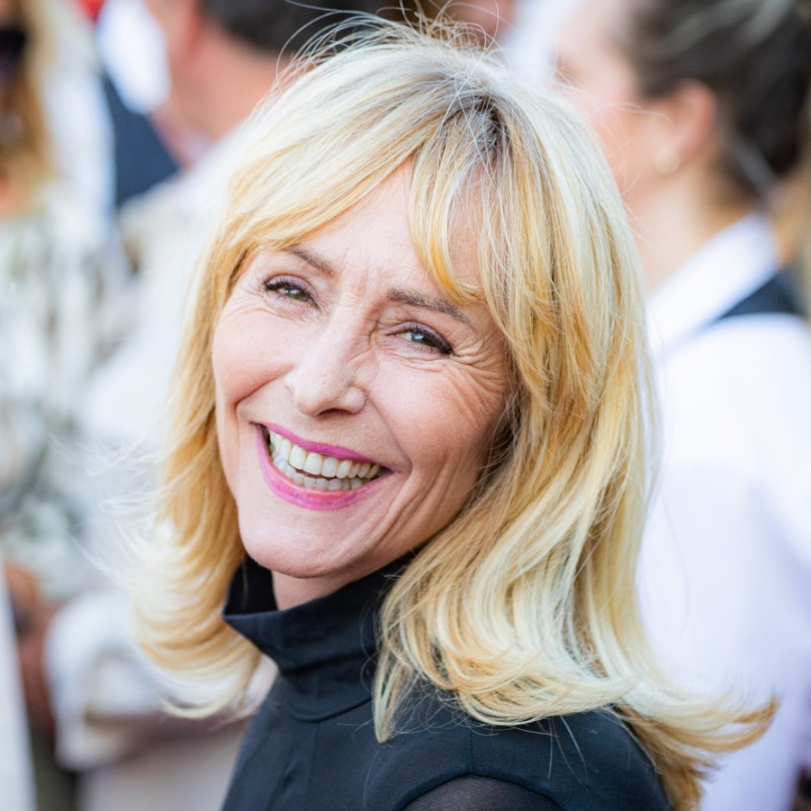 Angela Groothuizen
