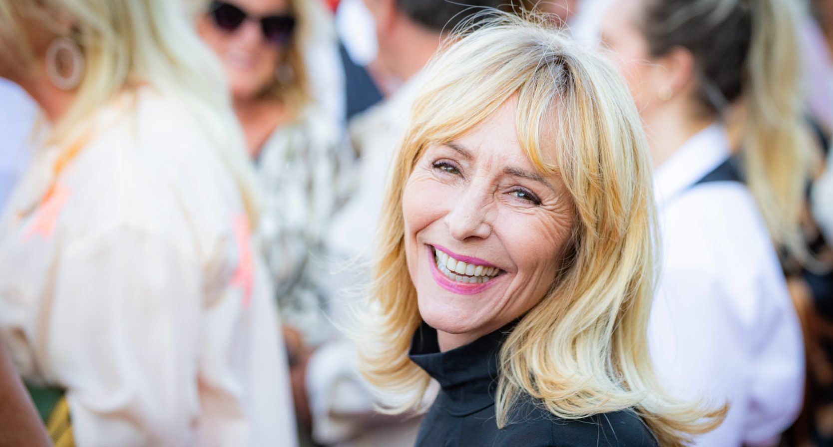 Angela Groothuizen