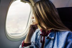 Thumbnail voor Greet (52) belandt in het verkeerde vliegtuig: 'Kwam erachter tijdens de veiligheidsuitleg'