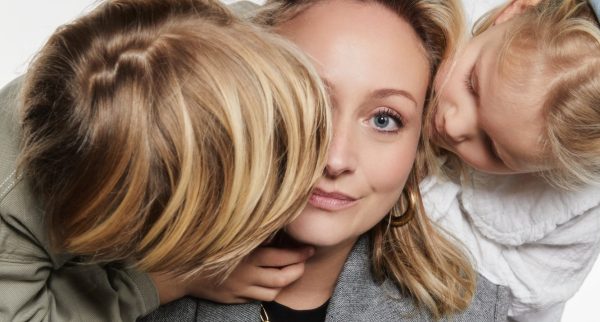 'Geniet ik wel écht van de fase dat mijn kinderen nog klein zijn, of ben ik vooral aan het doorjagen?'