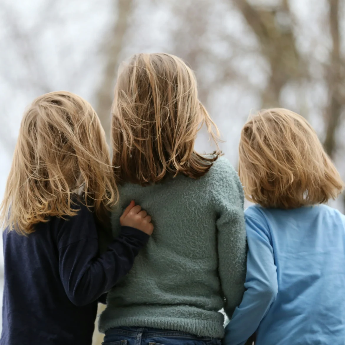 Vrouw heeft een samengesteld gezin en pleegkinderen