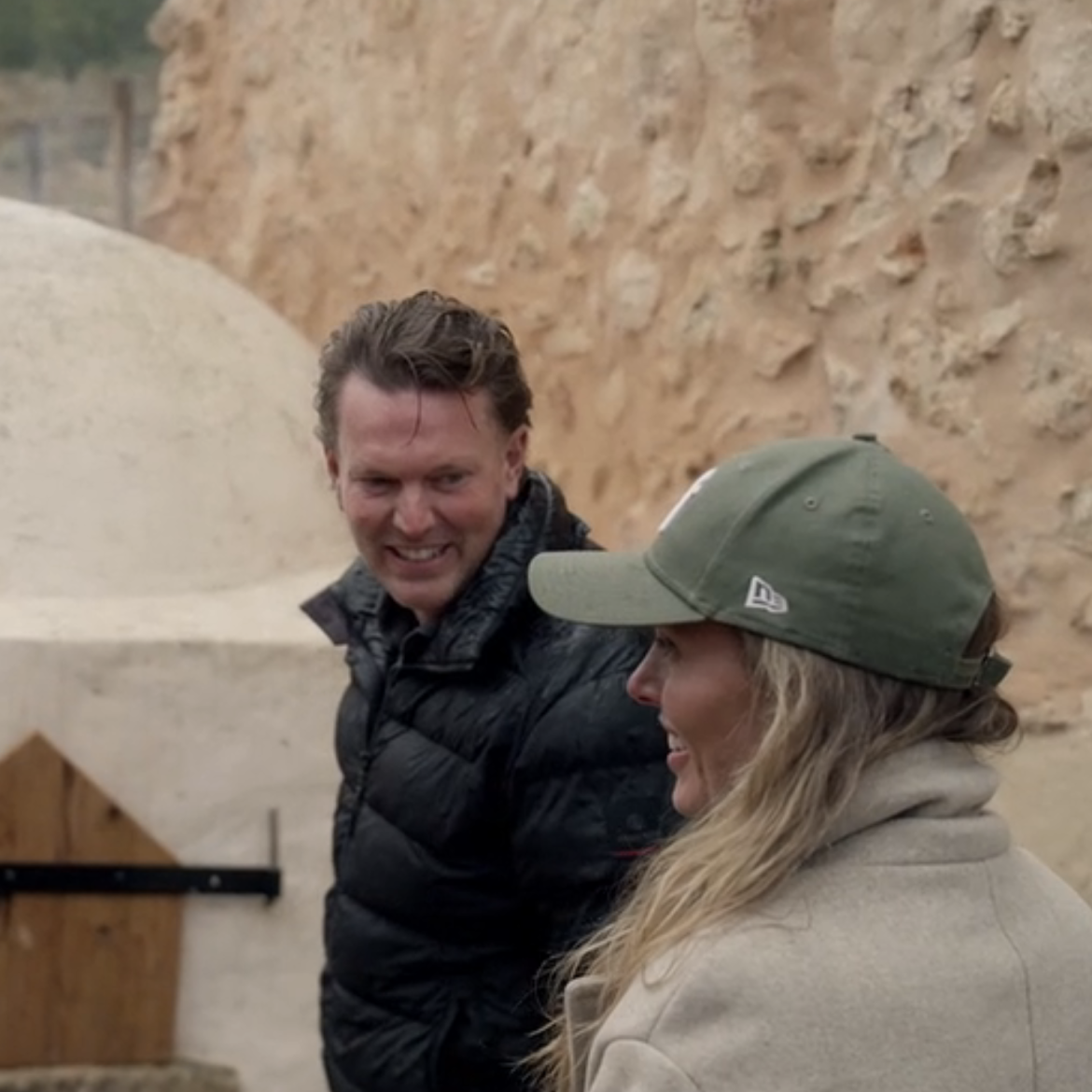 Julia en Rob bakken pizza's