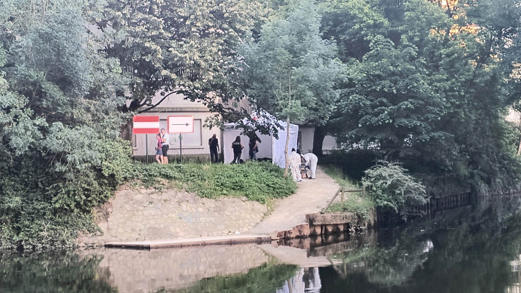 Gruwelijke vondst in Frankrijk: jongetje (12) dood gevonden met natte handdoek om nek gebonden