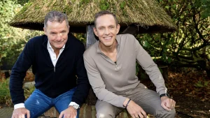 Thumbnail voor Kan John de Bever ooit met pensioen? Dit zegt zijn man Kees daarover