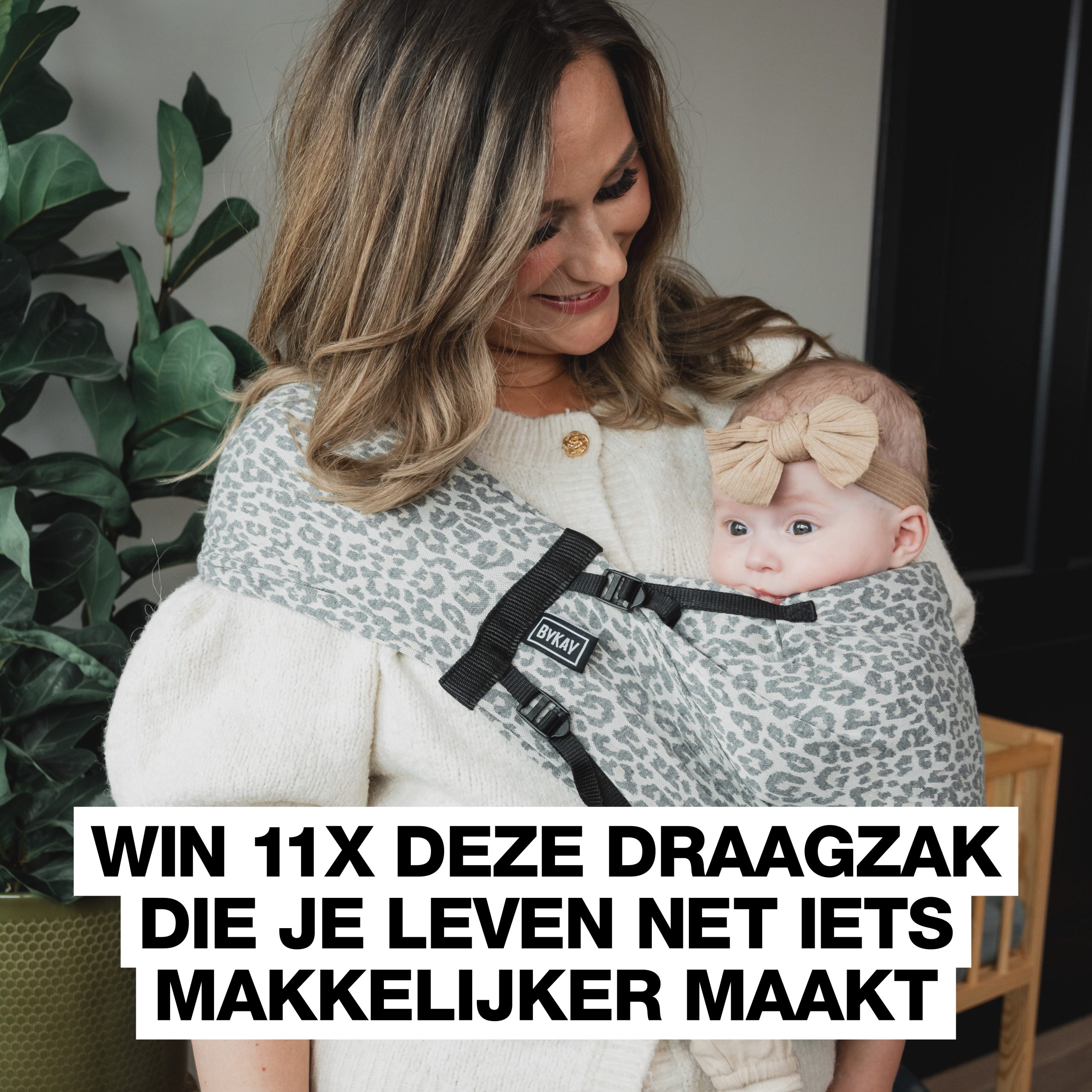Handen vrij, baby dichtbij: maak 11 x kans op deze babydrager met panterprint t.w.v. 89 euro