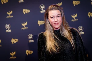 Thumbnail voor Annemieke Schollaardt voorlopig van de radio na kankerdiagnose: ‘Dat was een enorme schok’