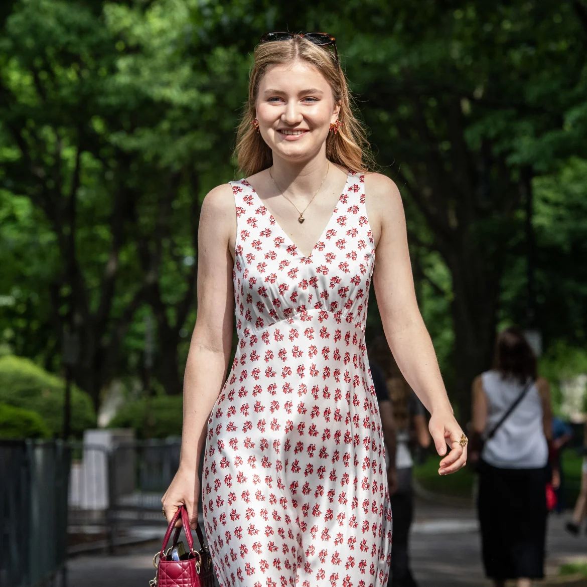 Prinses Elisabeth in Maje jurk
