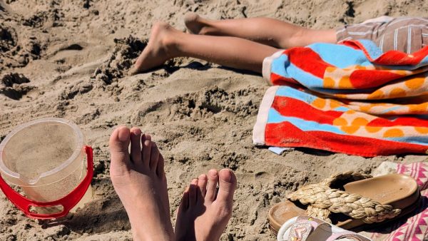 Dit is het leukste strand- en waterspeelgoed volgens Elisah Jacobs