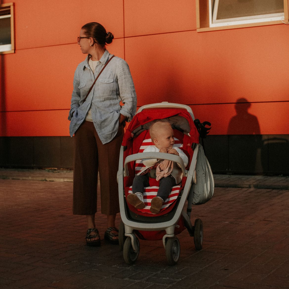 Kinderwagen uit bovenwoning