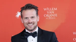 Thumbnail voor Levi van Kempen terug op het podium, maar hij blijft ook piloot: 'Die droom ben ik nooit verloren'