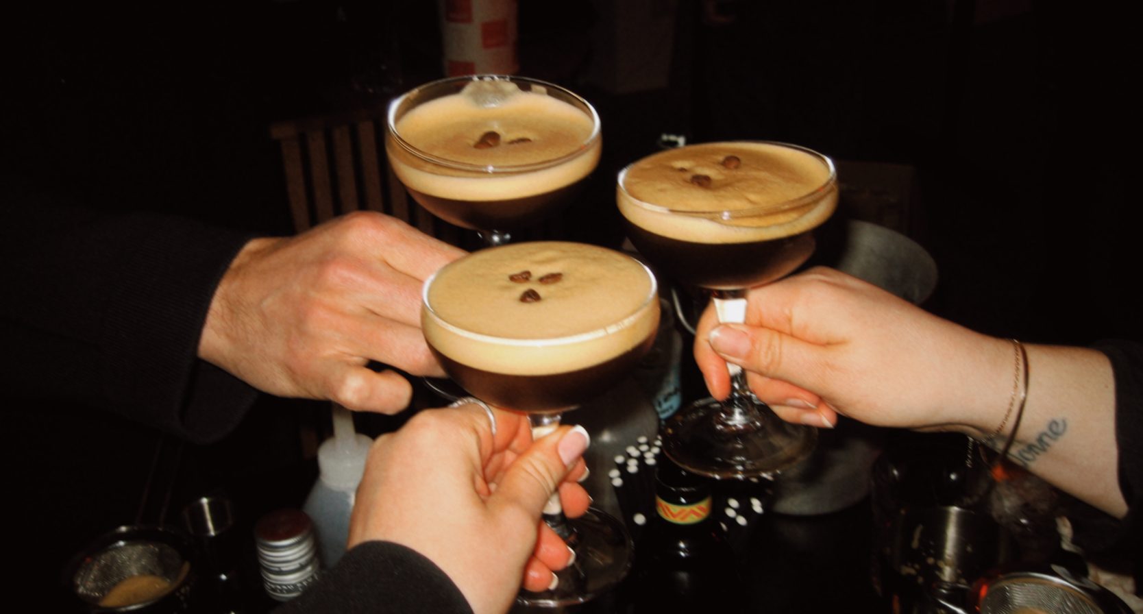 Een espresso martini, maar dan beter: deze cocktail met Mexicaanse twist wil je proeven