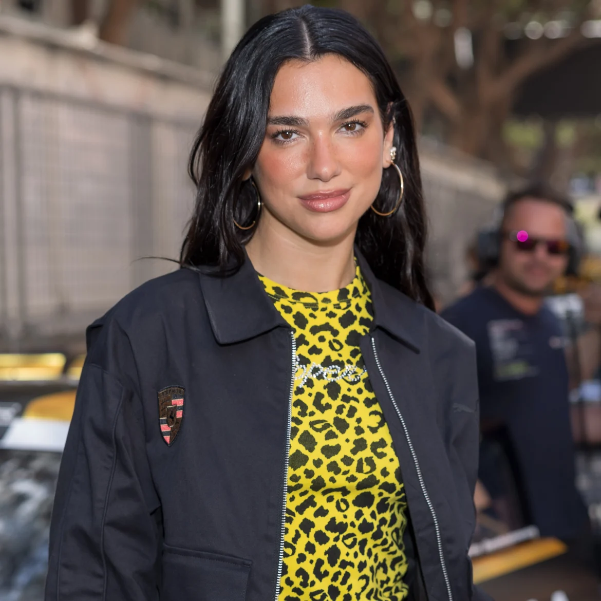 Onzuiverheden wegwerken getipt door de visagist van Dua Lipa