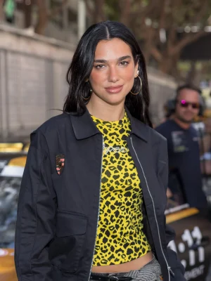 Onzuiverheden wegwerken getipt door de visagist van Dua Lipa