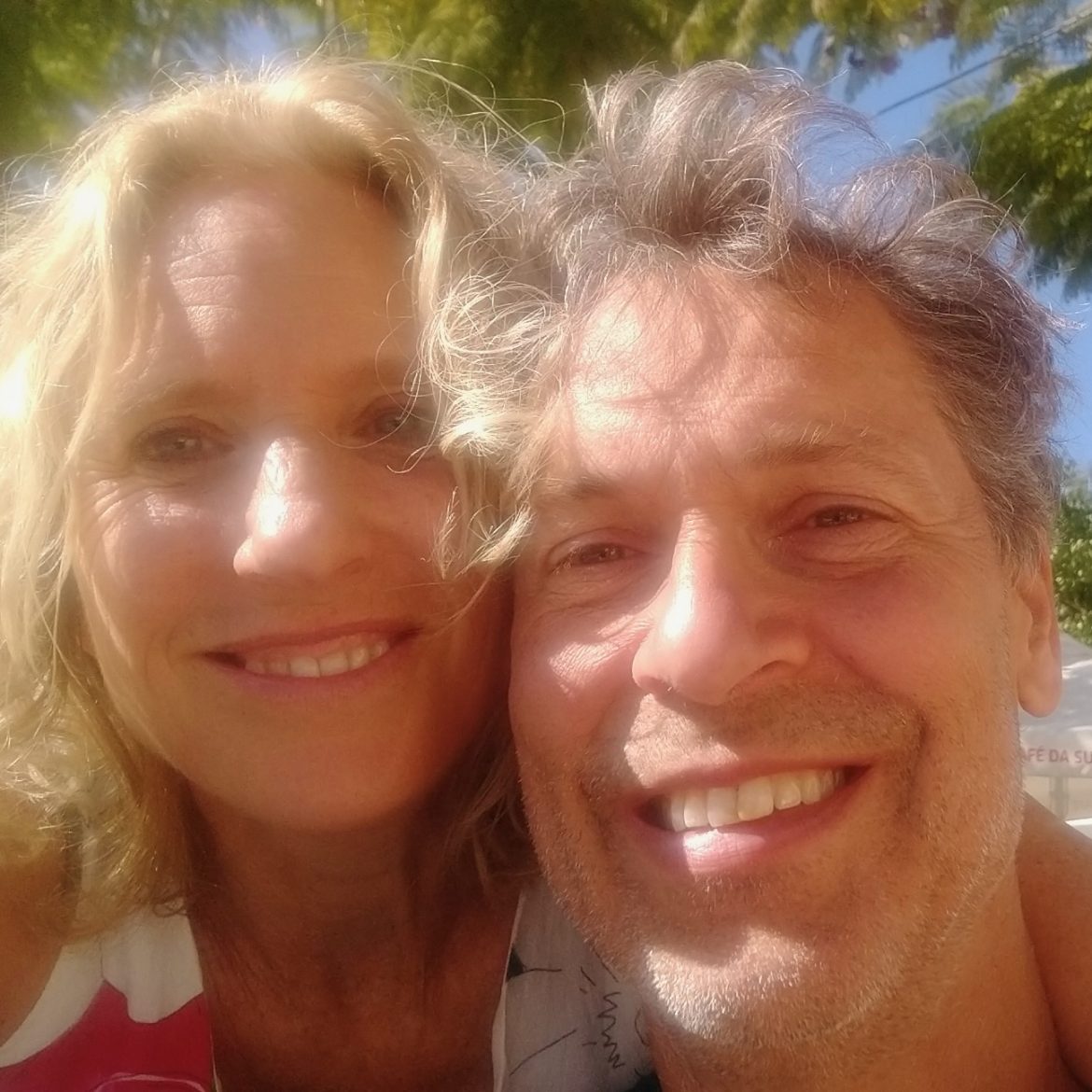 Tania en Marcel. Tania schreef een boek over jong Alzheimer krijgen, en haar partner die toen voor euthanasie koos.