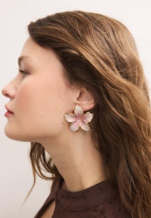 Bloemoorbellen van Stradivarius
