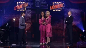 'Pink ladies' belanden samen in The Final Curtain in 'Stars on Stage': 'Ze hebben uit hun tenen gezongen nu'