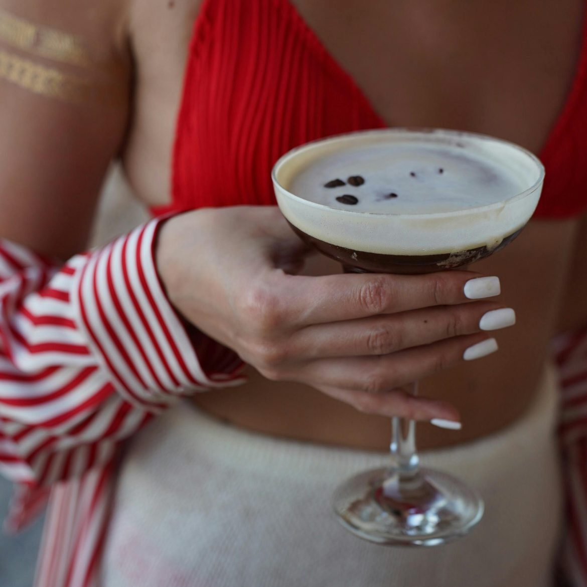 Een espresso martini, maar dan beter: deze cocktail met Mexicaanse twist wil je proeven