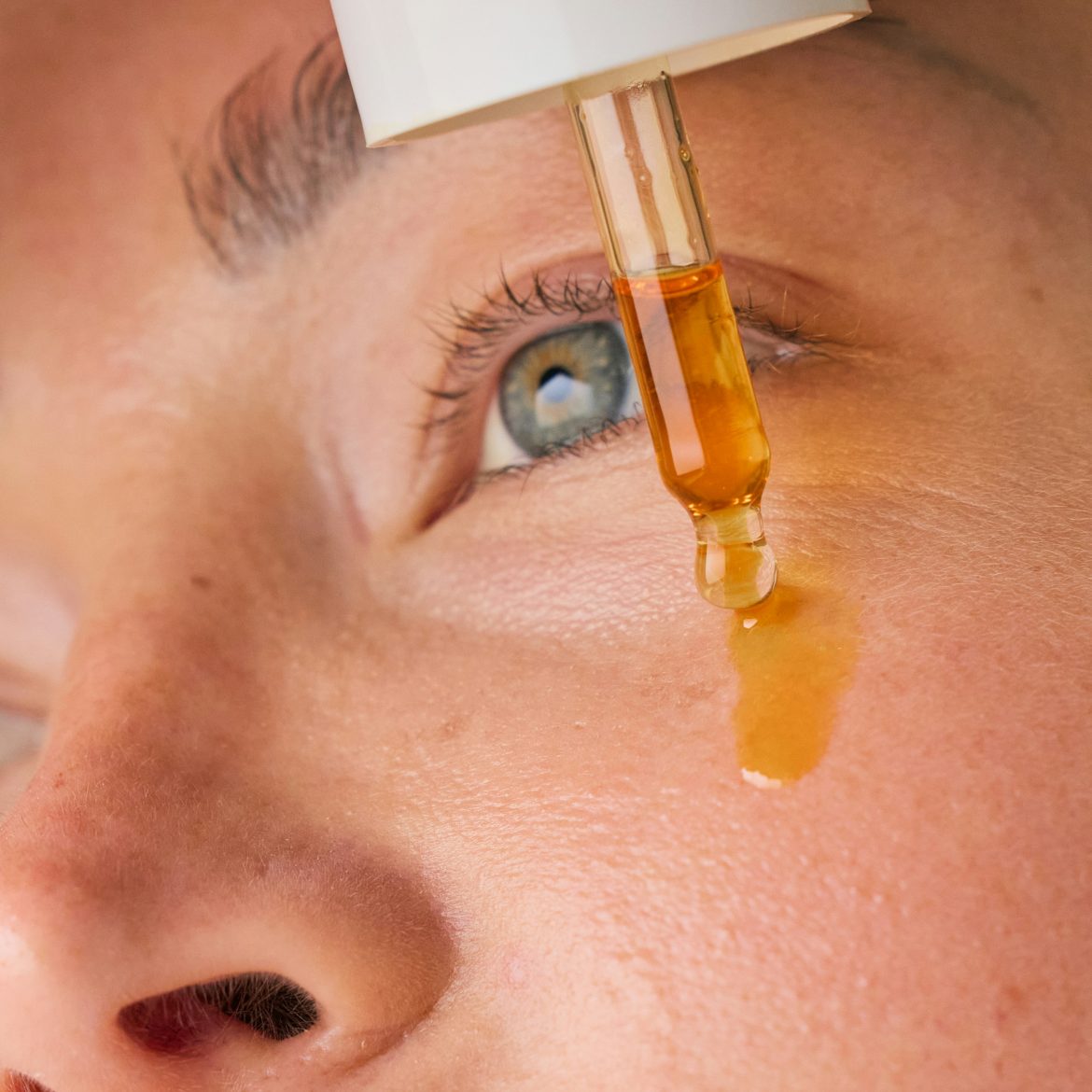 Overal duiken peptiden op in skincare, maar wat doet dit ingrediënt eigenlijk?