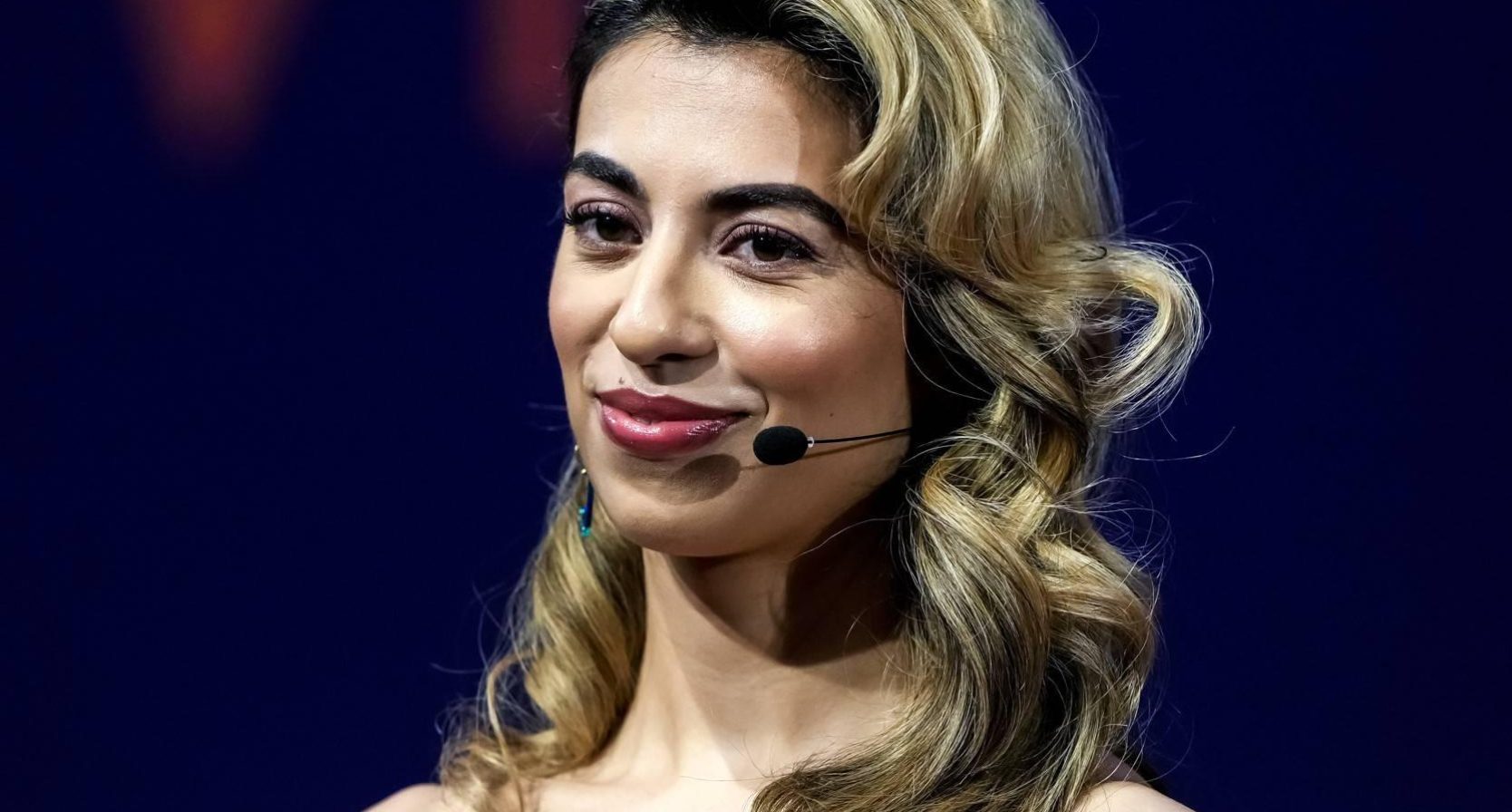 Vader van Hila Noorzai overleden, drie weken na geboorte kleinzoon: 'Rust zacht, baba jaan'
