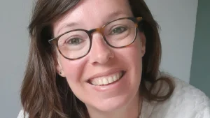 Thumbnail voor Elly (44) ontdekte op latere leeftijd dat ze als kind was misbruikt: 'Ik kan niet langer doen alsof dit er niet is'