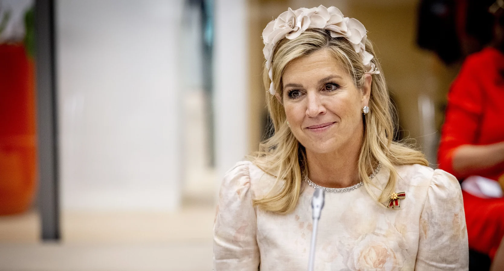Koningin Máxima in bloemenjurk