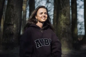 Thumbnail voor 'Zonder mij hadden deze mensen elkaar nooit ontmoet': Roos organiseert hike-reizen voor nieuwe vriendschappen