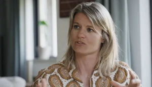 Thumbnail voor Dafne Schippers eerlijk over carrière: 'Ik voelde niet veel toen ik voor de tweede keer wereldkampioen werd'