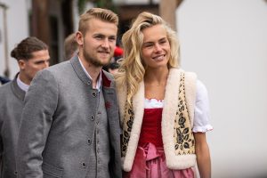 Thumbnail voor Matthijs de Ligt en Annekee Molenaar bevestigen relatiebreuk na maandenlange speculaties