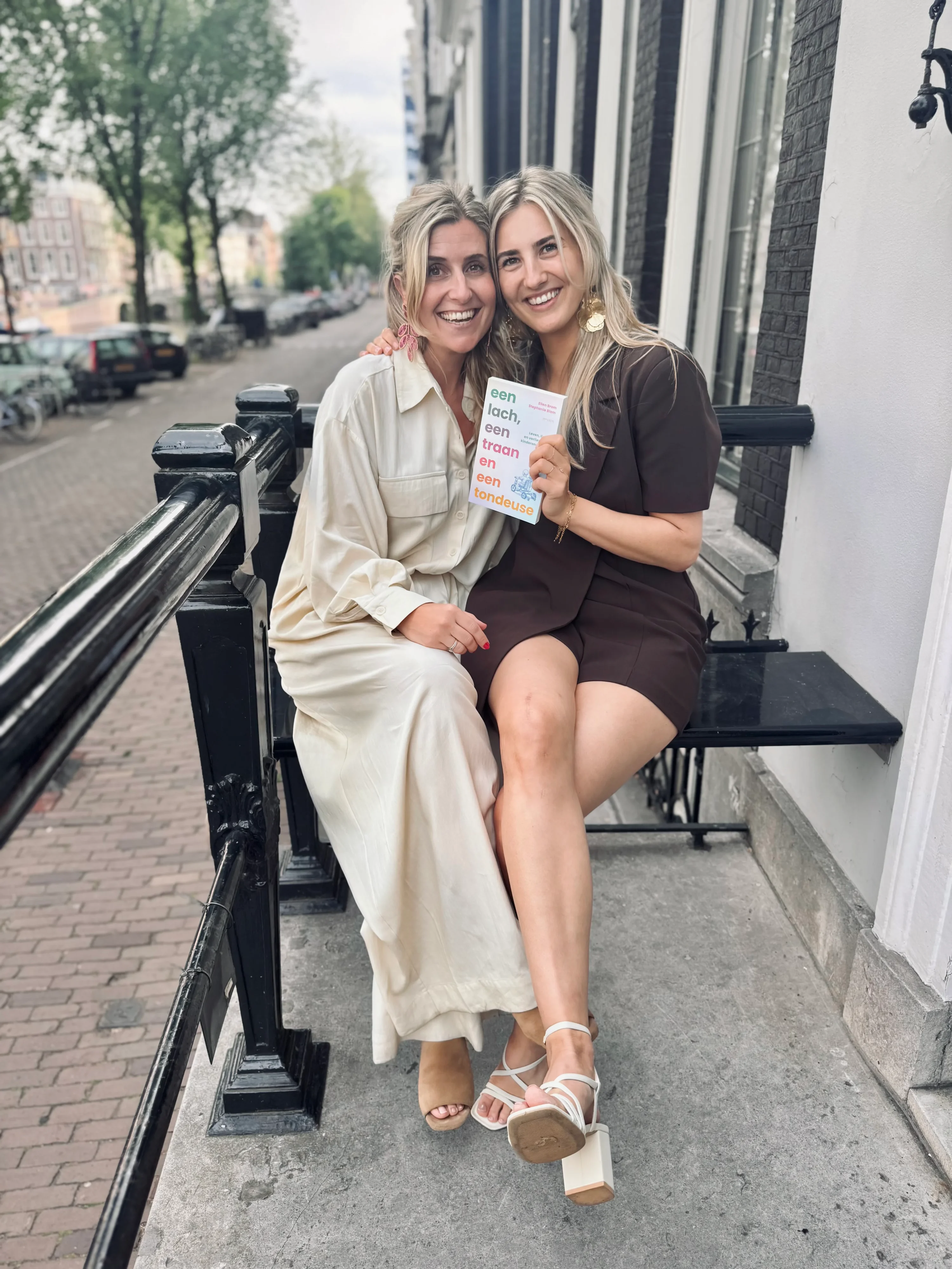 Kinderoncologieverpleegkundigen Ellen en Stephanie