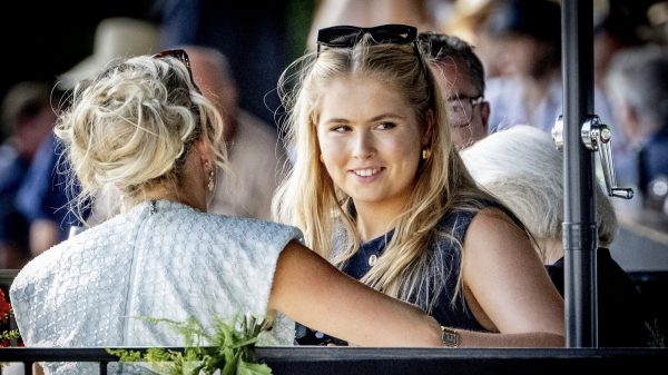 Prinses Amalia met Beatrix