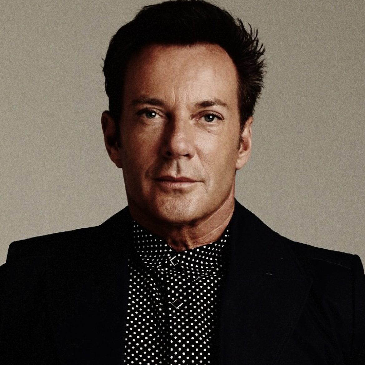 Gerard Joling haalt uit naar extravagante wensenlijsten van artiesten: 'Ik vind het achterlijk gedoe'