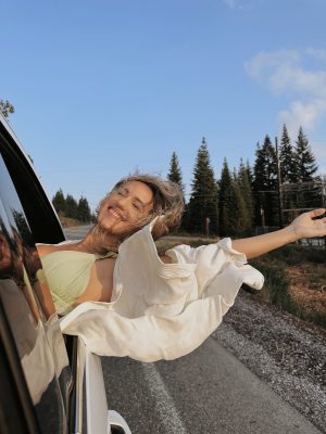 hangen uit auto