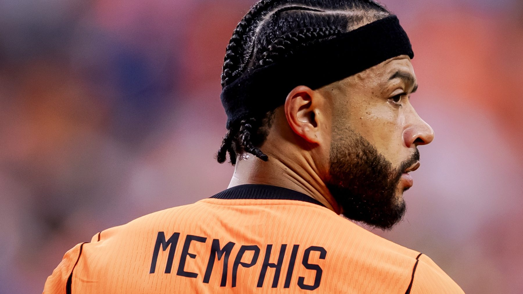 Waarom Memphis en Virgil alleen hun voornaam op het Oranje-shirt dragen