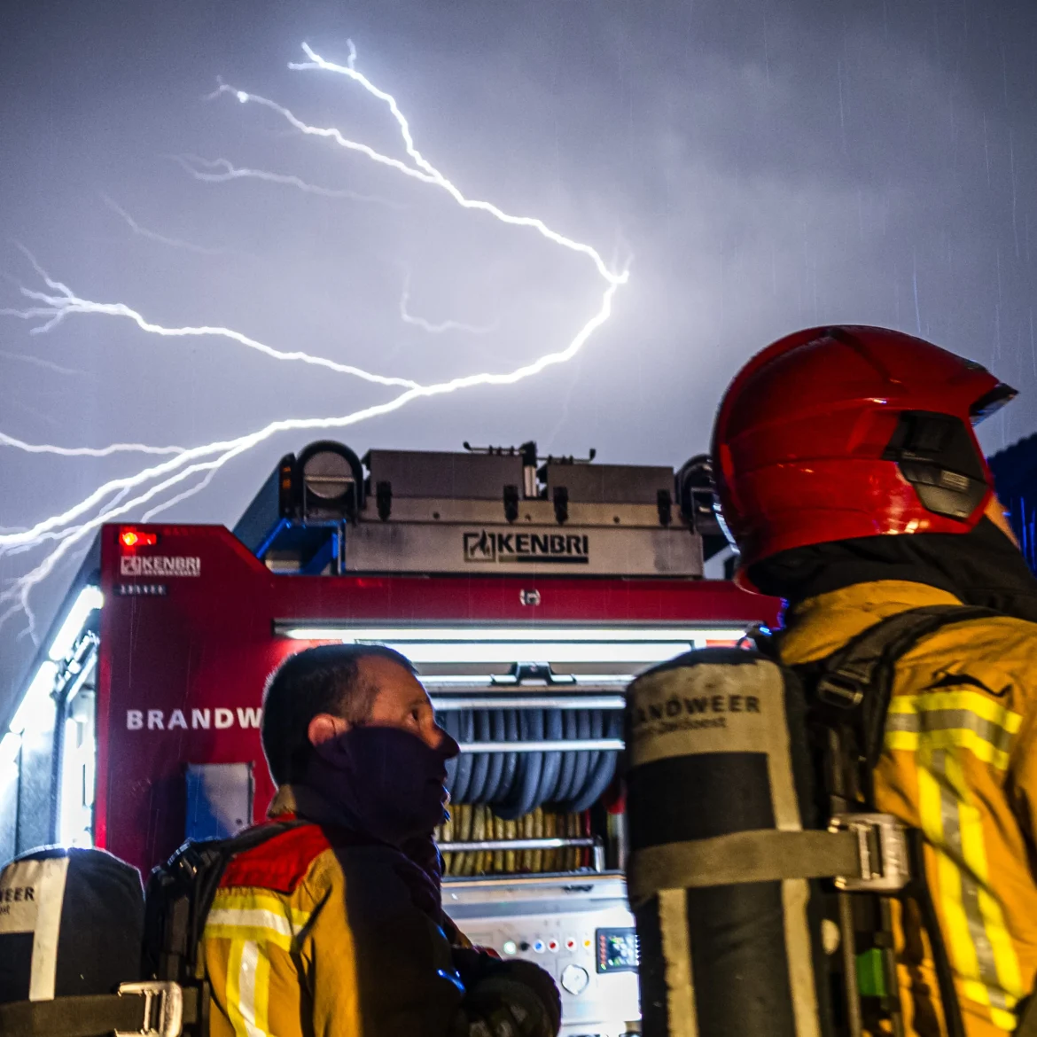 Blikseminslag noodweer schade