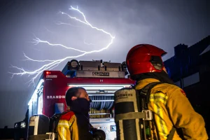 Blikseminslag noodweer schade