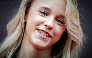 Emma Kok deelt voor het eerst foto met nieuwe vriend, maar houdt nog wel iets verborgen
