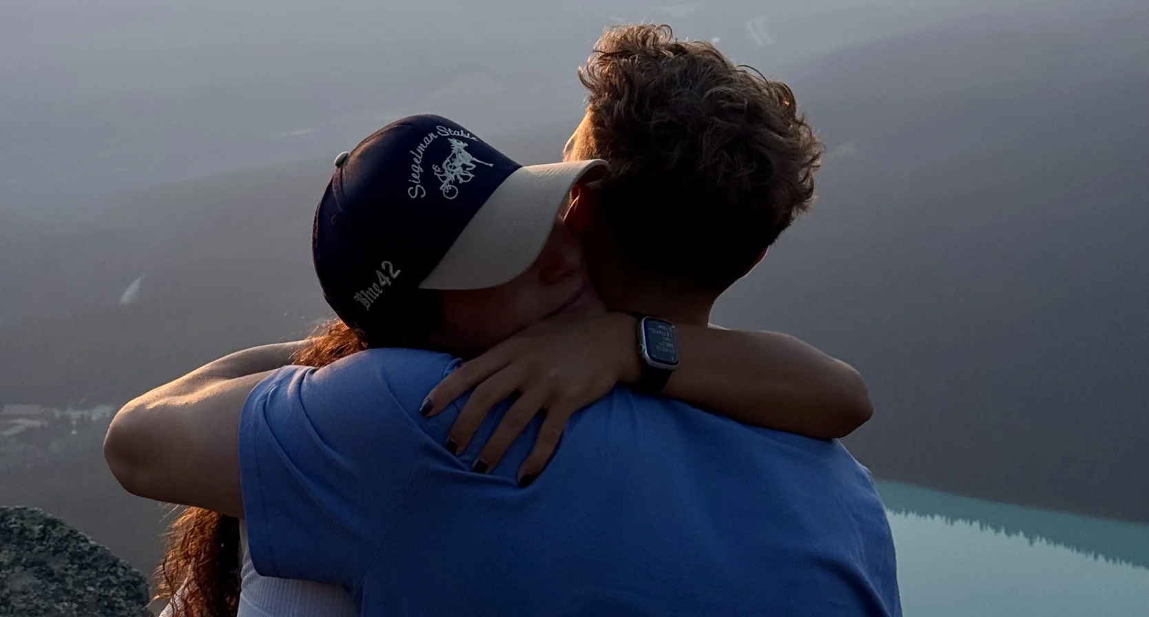 Zoë zoende met de beste vriend van haar vriend: 'Ik verloor mijn relatie van 3 jaar'