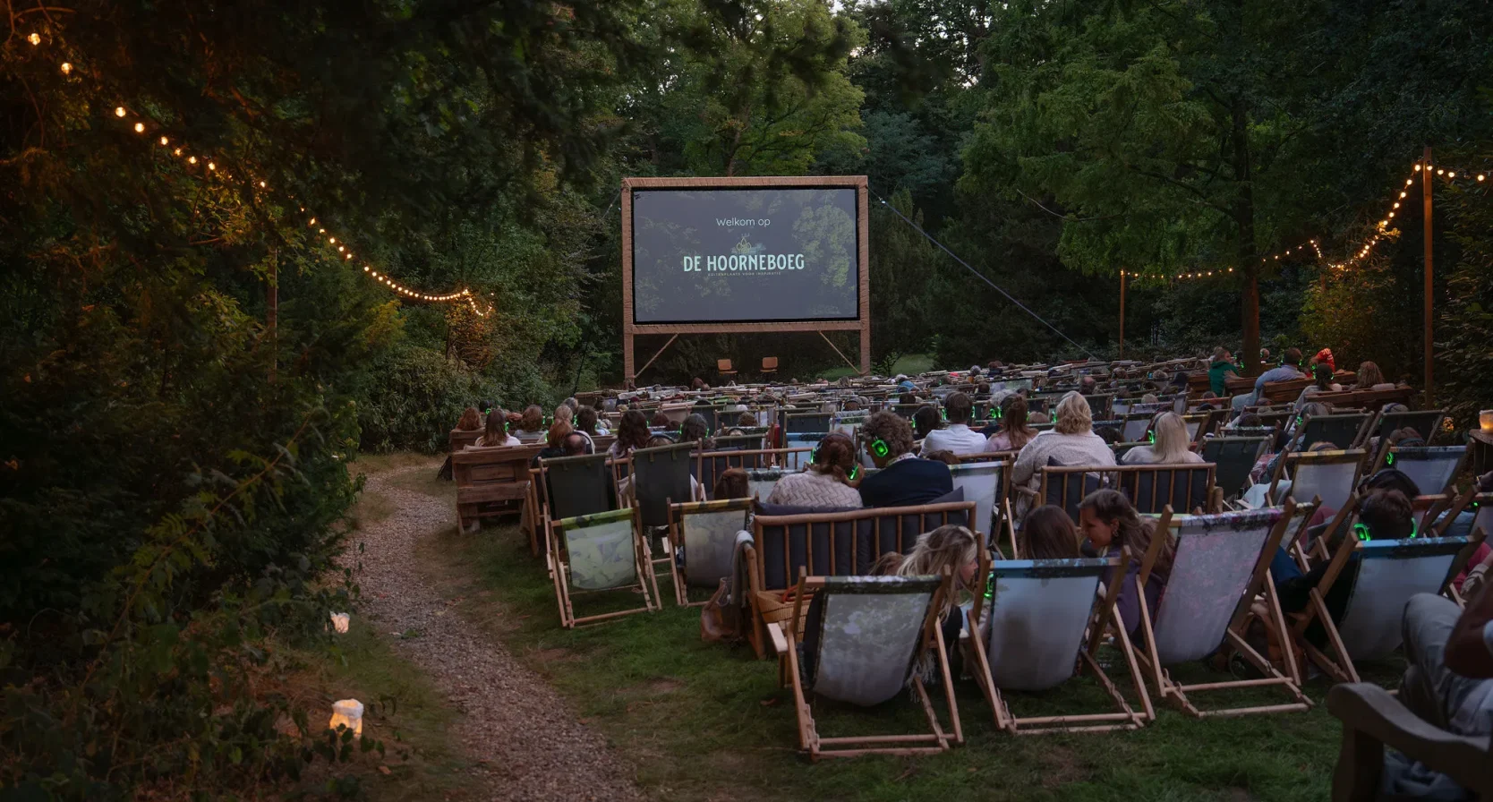 bosbios, een van de buitenbioscopen voor de zomer