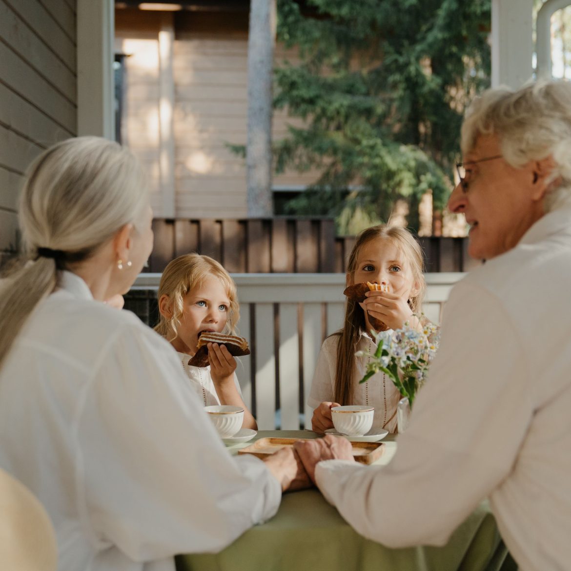 Opa en oma met famileo