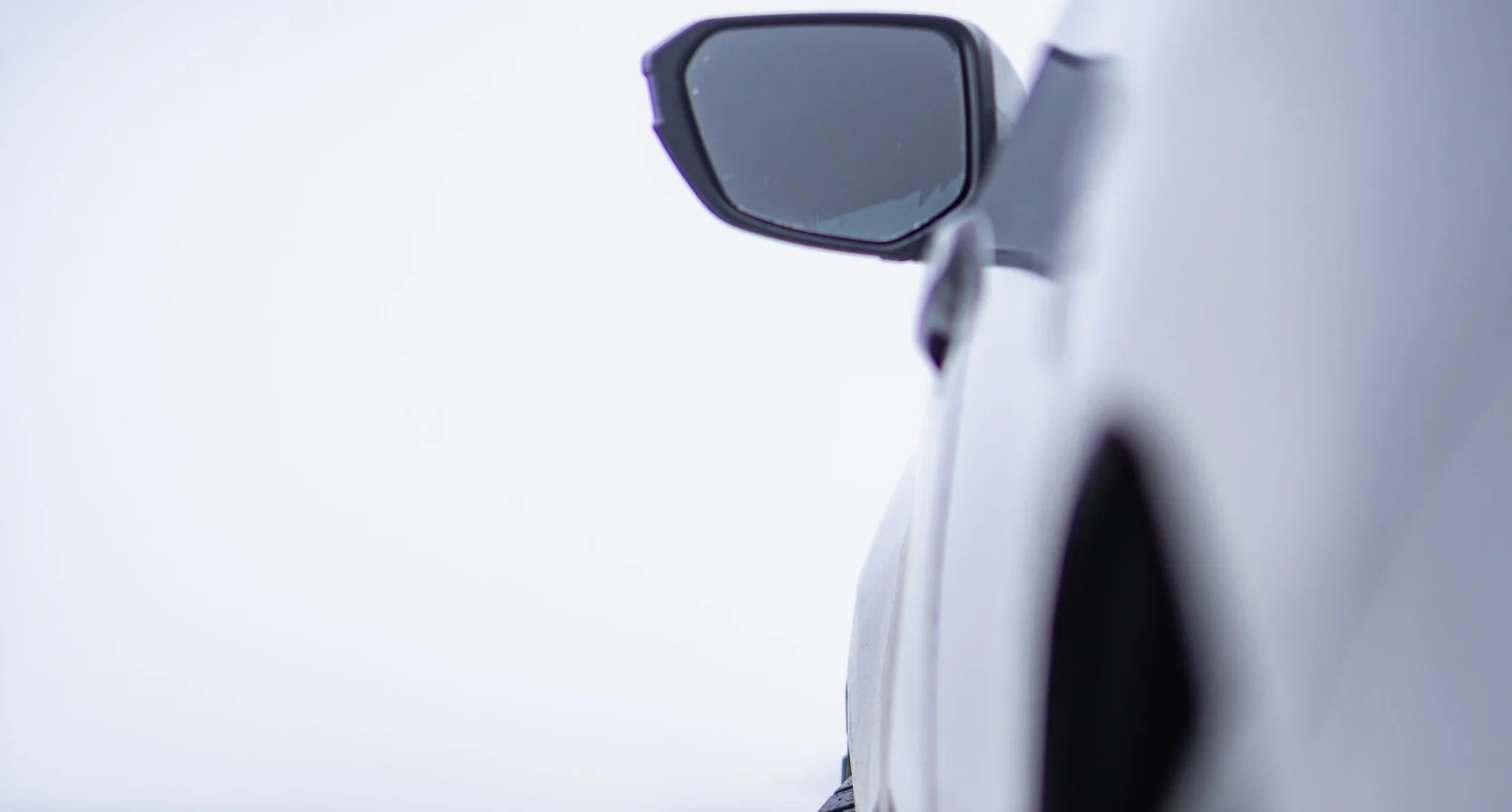 Vrouw wordt zwaar mishandeld in bedrijfsauto door partner