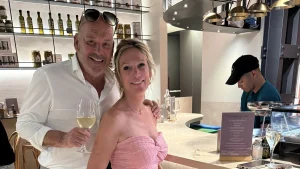 Thumbnail voor 'B&B Vol Liefde'-Jean-Paul over zijn nieuwe vriendin: 'Ik was haar poolboy'