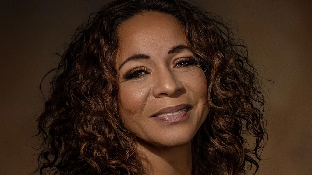 Nurlaila Karim speelt in Cats de Musical