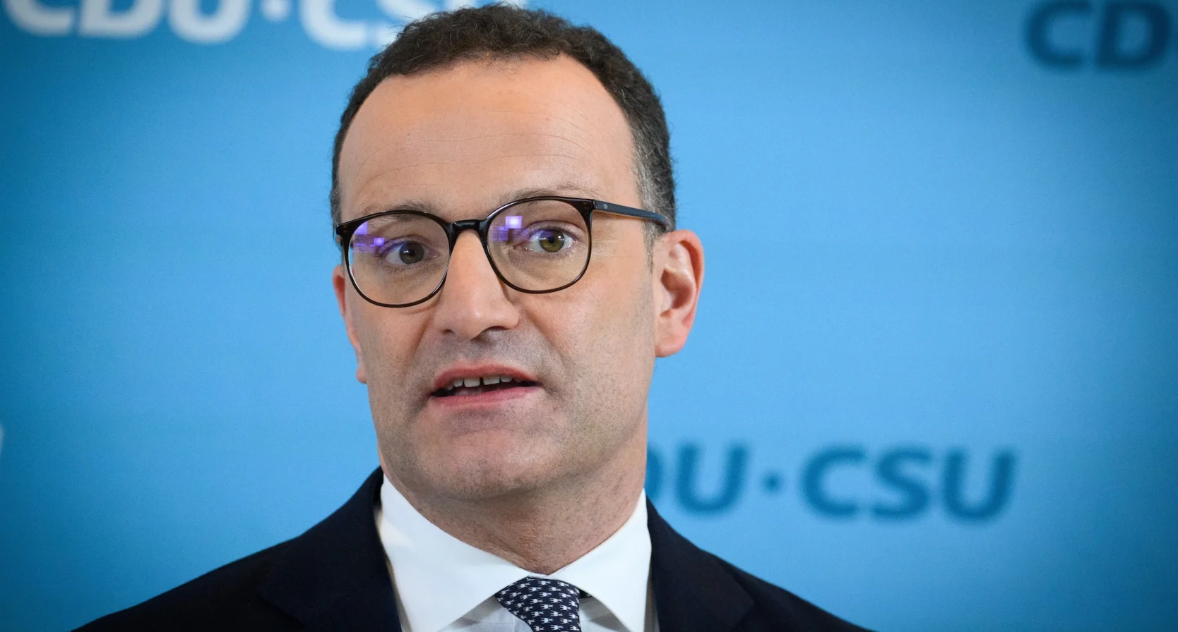 Ophef rond Duitse politicus die kind krijgt via draagmoederschap