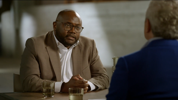 Mpanzu Bamenga over verlies zus in Amerikaans dententiecentrum