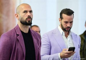 Andrew en Tristan Tate opgepakt