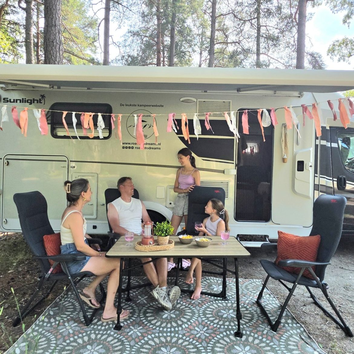 met camper op reis