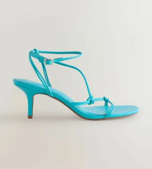 Turquoise hakken 